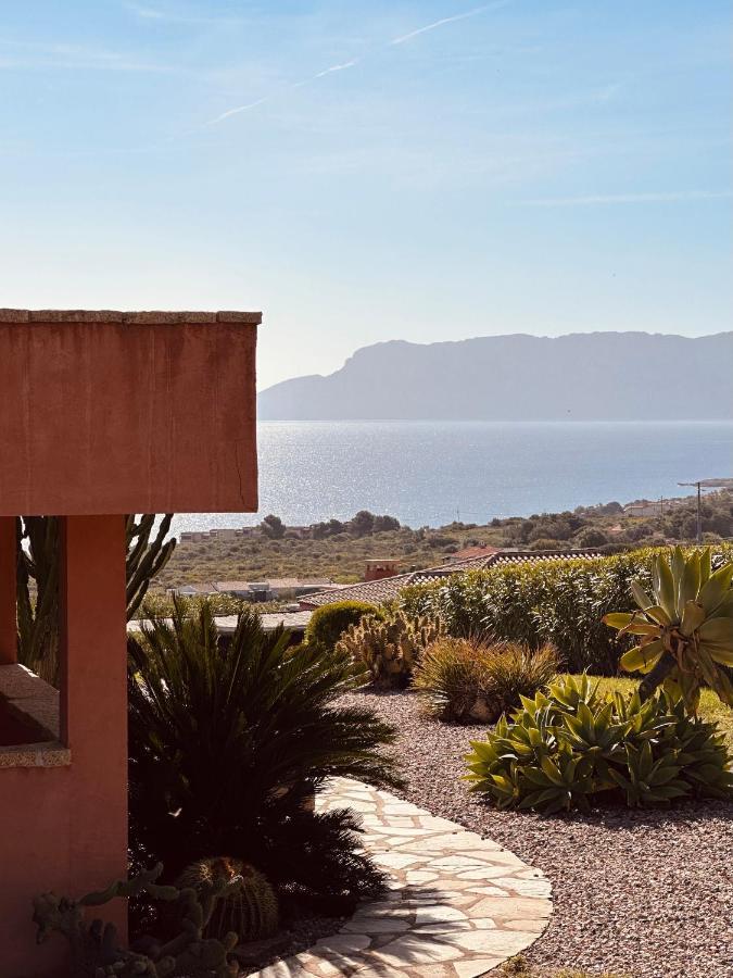 Villa A Golfo Aranci Con Vista Su Tavolara Marinella  Bagian luar foto