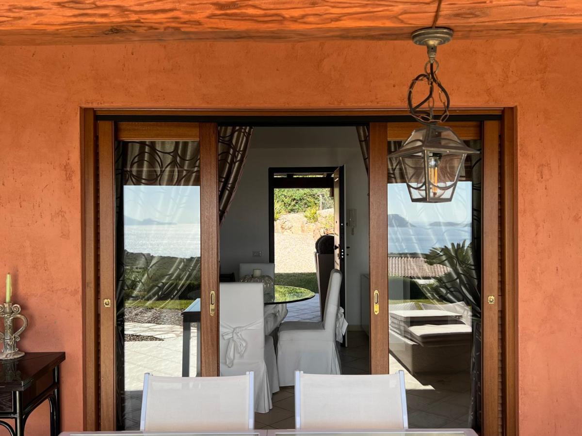 Villa A Golfo Aranci Con Vista Su Tavolara Marinella  Bagian luar foto