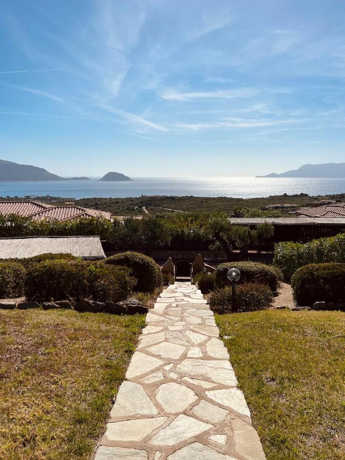 Villa A Golfo Aranci Con Vista Su Tavolara Marinella  Bagian luar foto