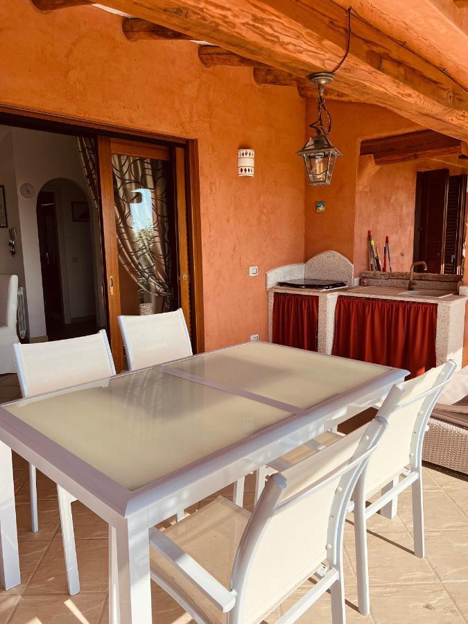 Villa A Golfo Aranci Con Vista Su Tavolara Marinella  Bagian luar foto
