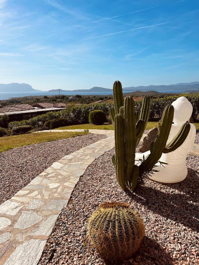 Villa A Golfo Aranci Con Vista Su Tavolara Marinella  Bagian luar foto